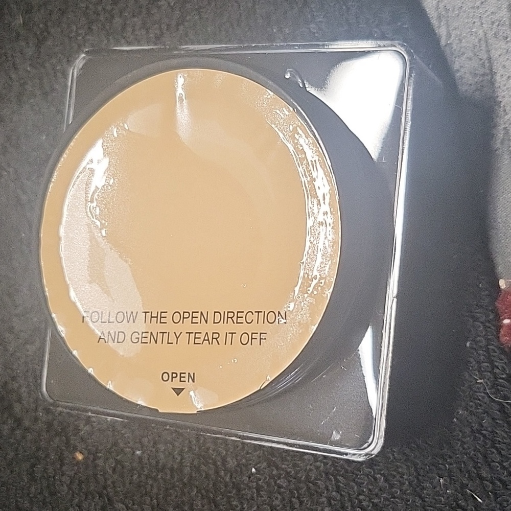 Make up - Picture 3 of 3